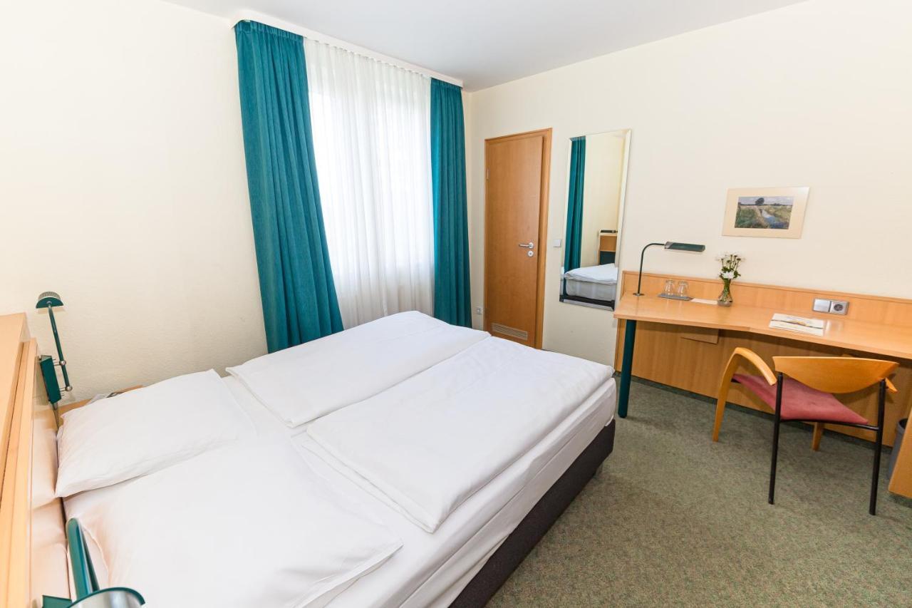 Akzent Parkhotel Trebbin Exterior foto